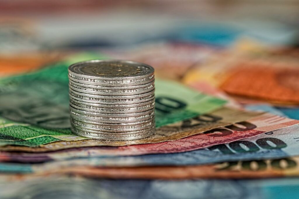 Geld Währung Geldmünzen Geldscheine Passives Einkommen generieren Ideen und Tipps